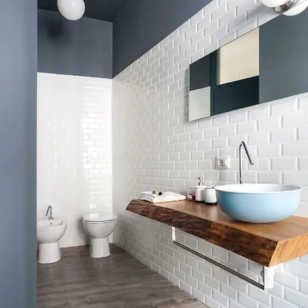 Artisan Apartment *